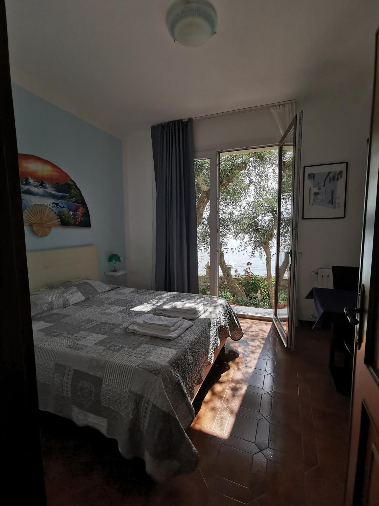 B&B La Palafitta ปอร์โตเวเนเร ภายนอก รูปภาพ